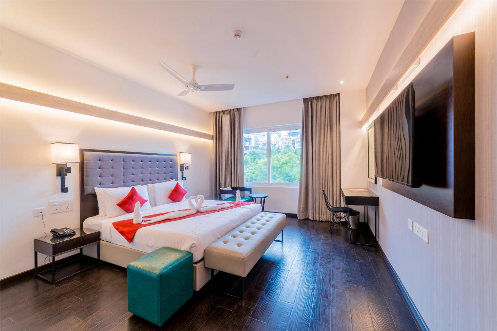 Hotel Deccan Serai Grande, Gachibowli, Hyderabad Exterior foto